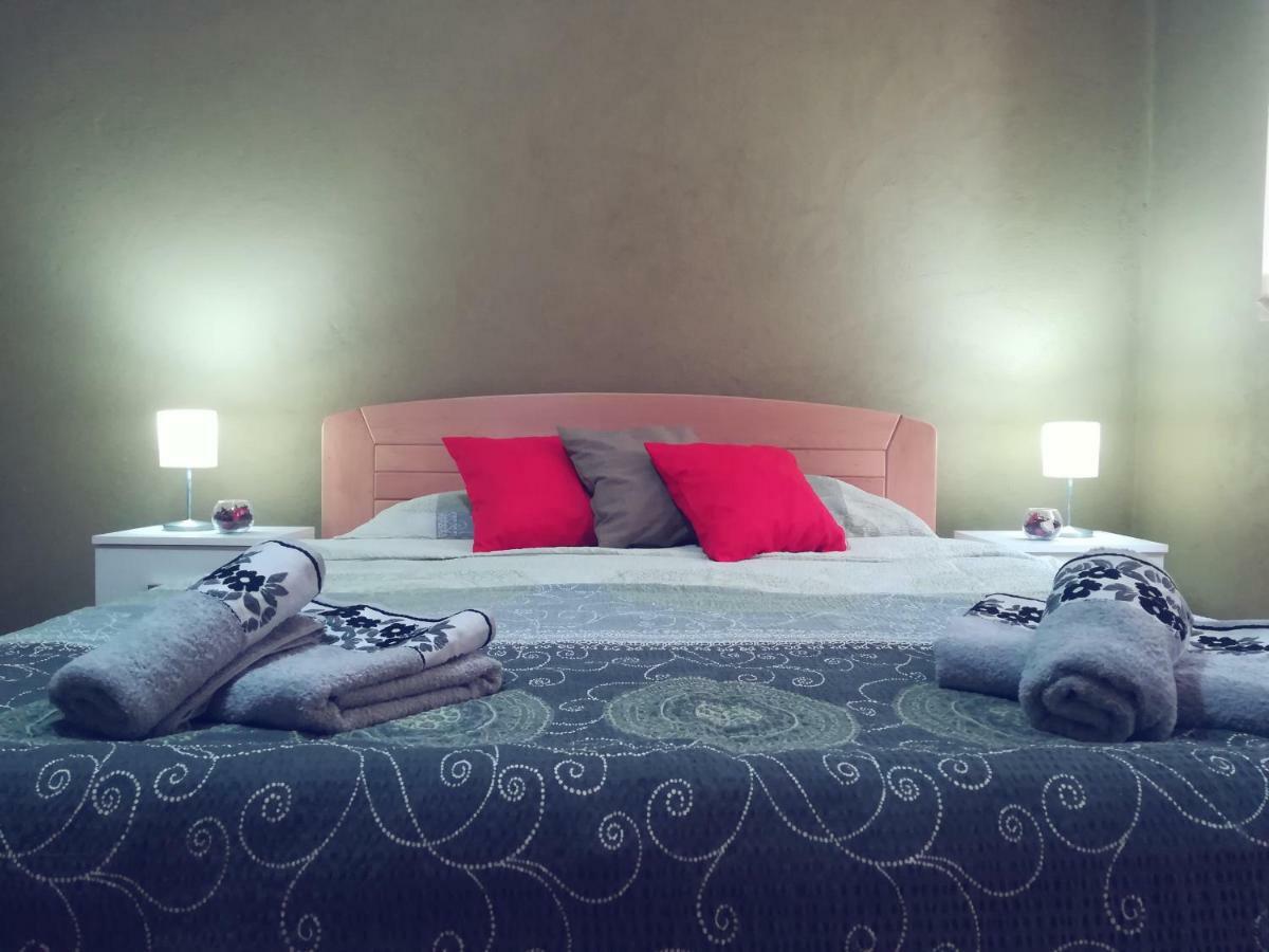Apartmani La Grande Motte Vrdnik Exteriér fotografie